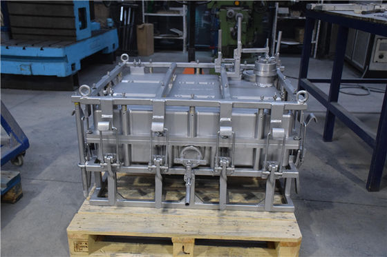 HDPE MDPEの燃料プラスチック タンク型をカスタム設計する回転形成用具