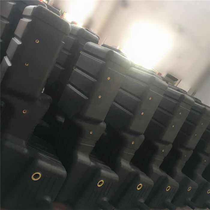 4-8mm の高安定性アルミニウム回転金型一貫した壁厚 LLDPE 燃料タンクカスタム回転成形